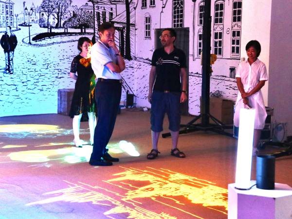 達(dá)森燈光飄影燈