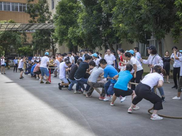 達(dá)森拔河比賽