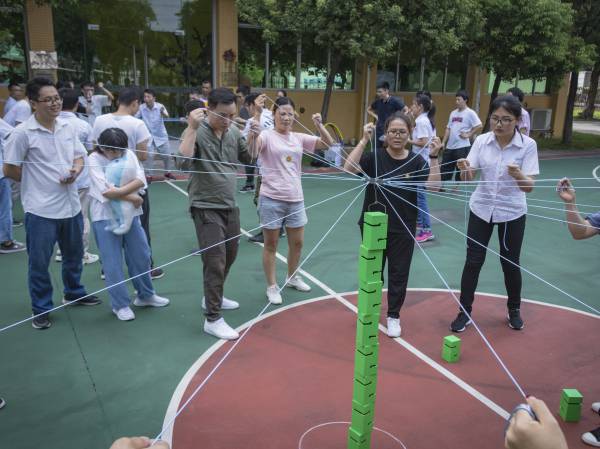 達(dá)森趣味運(yùn)動(dòng)會(huì)合力搭建比賽